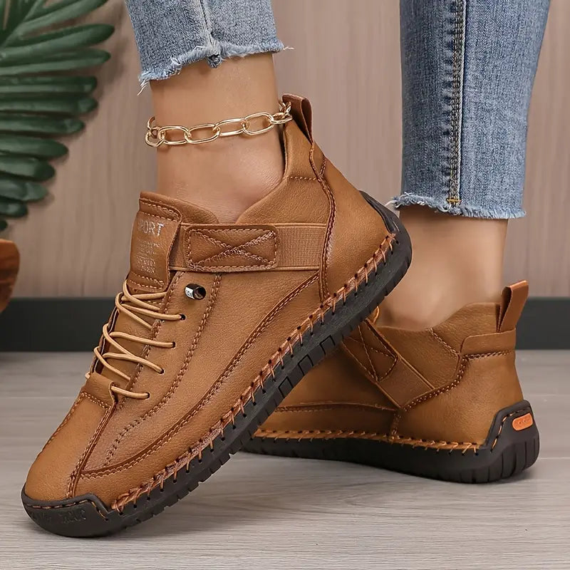 Women's Trainers — Mia